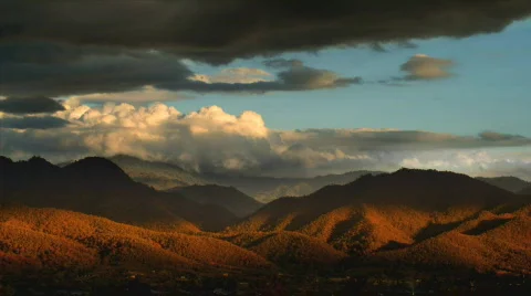 Mountain with clouds time-lapse 스톡 동영상 446249