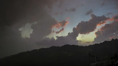 Mountain cloudscape sunset time lapse Stockbeeldmateriaal 34910537