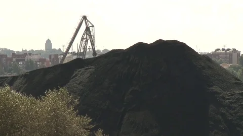 A mountain of coal in Helsinki Video stock 84265796