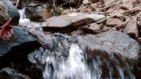 Mountain Creek  Video stock 84006378