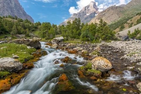 Mountain creeks fast moving Foto stock