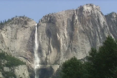 Mountain Falls Video stock 335255