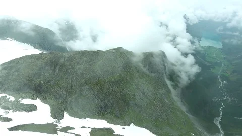Mountain in the fog on the glacier Vídeos de archivo 79628015