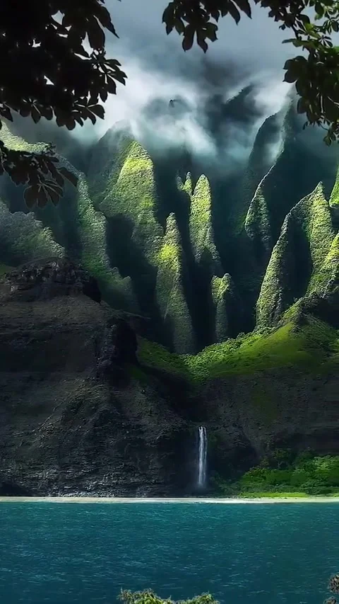 Mountain Video stock 213900955