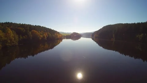 Mountain forest lake son reflection Stock-Footage 274415187