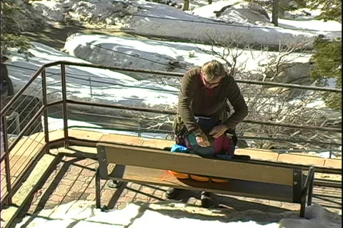 Mountain Hiker Видео 819050