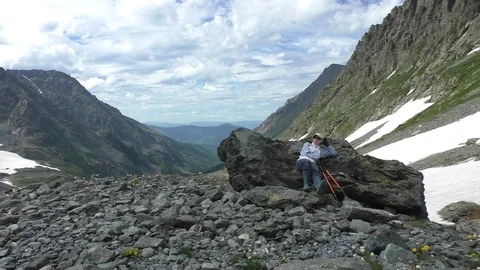 Mountain hiking 스톡 동영상 107830005