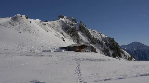 Mountain house in winter Stock-Footage 72746546
