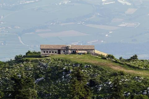 A mountain hut 库存照片