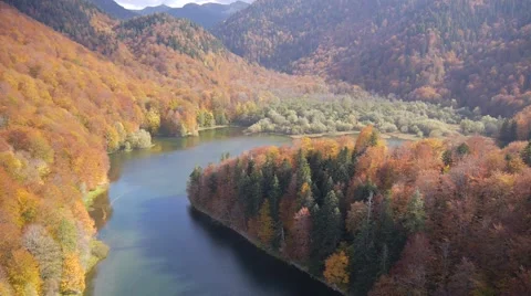 Mountain lake aerial 库存影片 47455875