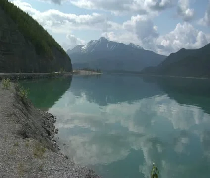 Mountain lake Video stock 21825472