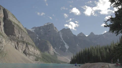 Mountain lake 库存影片 32846121