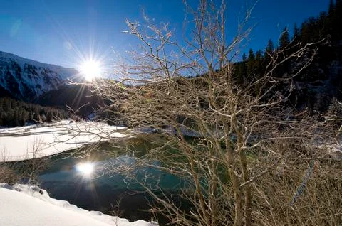 Mountain lake in winter Foto stock