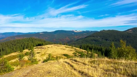 Mountain Landscape with a Clouds and Shadows Vidéo 82953046