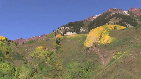Mountain Landscape in Fall Vídeos de archivo 30687870