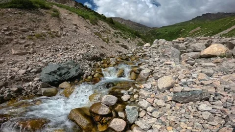 Mountain landscape with river 스톡 동영상 282348979