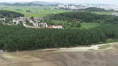 Mountain landscape with road Vídeo Stock 306040491