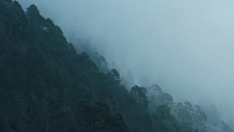 Mountain landscape timelapse moving clouds in Dhumakot, Uttrakhand, India. Stock Footage 144630548