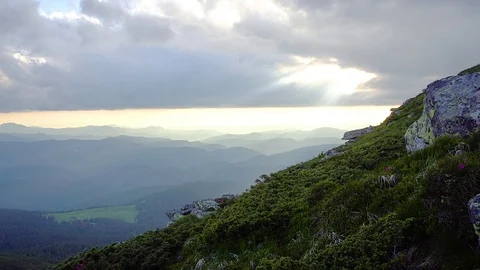 Mountain landscape from the top of the mountain Stock-Footage 117296237