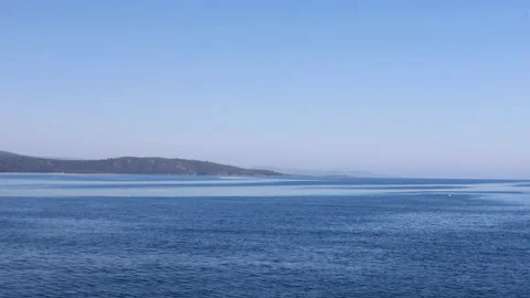 To the mountain parallel to the sea. Stock-Footage 160969502