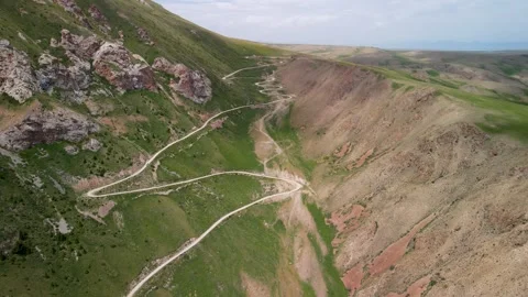 Mountain pass 스톡 동영상 314464419