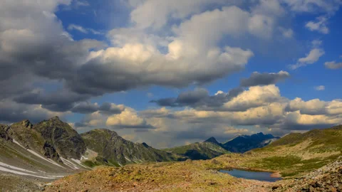 Mountain pass scene 库存影片 340317419