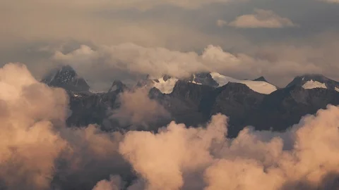 Mountain peaks above moving clouds timeplase Video stock 111543131