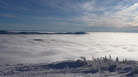 Mountain Range above Clouds 库存影片 296248499
