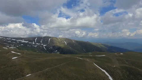 Mountain range drone view tilt Stock-Footage 117794821