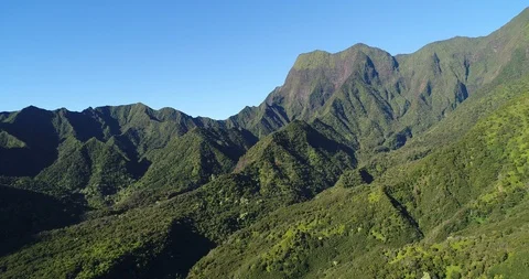 Mountain range in Maui, Hawaii Stock Footage 112759080
