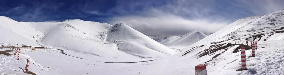 Mountain range Stock Photos