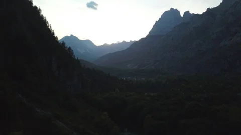 Mountain range silhouette Stock-Footage 129346194