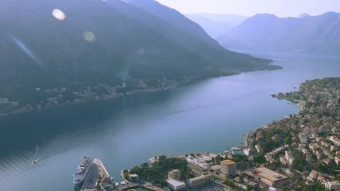 Mountain range standing on the beach Video stock 90347774