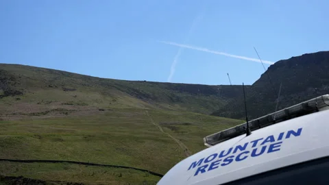 Mountain rescue focus on the background Stock-Footage 131837190