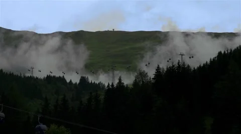 Mountain resort timelapse 库存影片 42765943