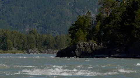 The mountain river 11 Vídeos de archivo 8156537