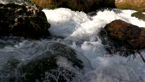 Mountain river close-up Video stock 171554616