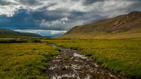 Mountain river on a cloudy day. Timelapse 4K 스톡 동영상 90779926