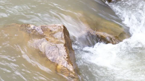 Mountain river from different angles, 4k close up video. 스톡 동영상 189940775