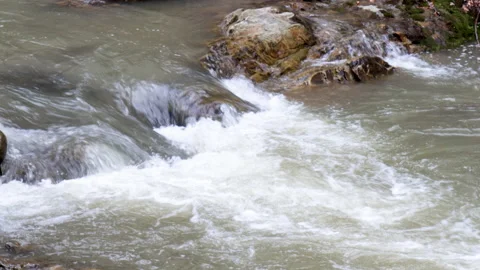 Mountain river from different angles, 4k close up video. 库存影片 189942216