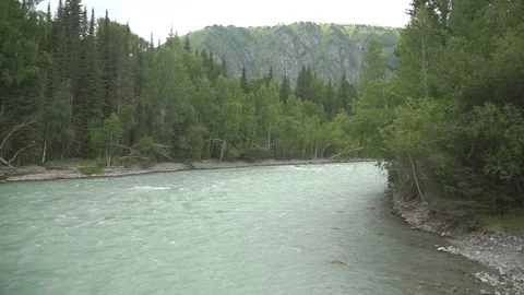Mountain river Видео 94585229