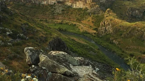 Mountain River Pan Vidéo 53232621