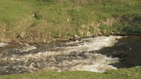 Mountain river - slowmotion shot 60 fps Video stock 75983176