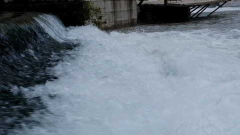 Mountain river. strong flow clean water blue. Slow motion. spray  water. Vidéo 108649028
