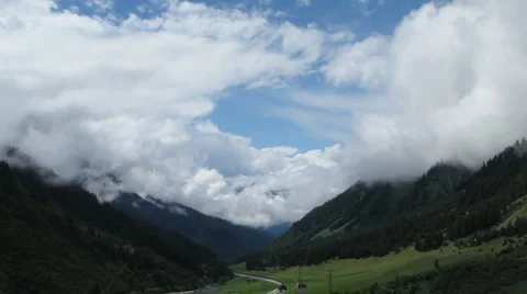 Mountain Road in the Alps Video stock 1079041