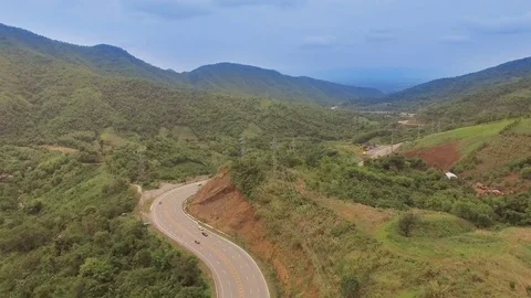 Mountain road Stock-Footage 76685278