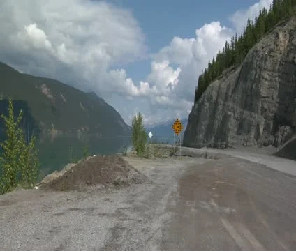 Mountain road to lake pan Video stock 21829011