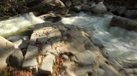 Mountain steam glidecam shot Vídeos de archivo 25447853