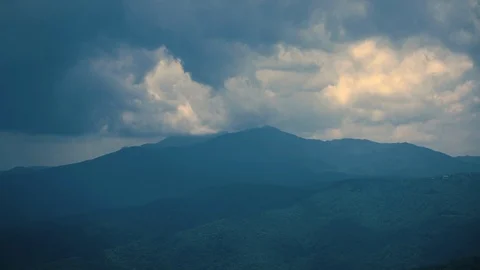 Mountain Storm Timelapse 動画素材 90921736