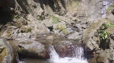 Mountain stream Video stock 46006752